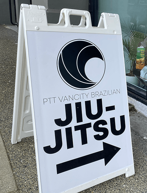 What To Expect On Your First Brazilian Jiu-Jitsu Or Muay Thai Class